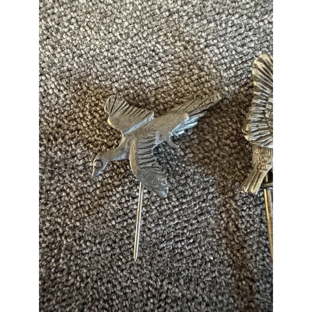 American Bald Eagle Wings Out Stick Pin VINTAGE ORIGINAL + Pheasant Small Pin - Picture 2 of 7